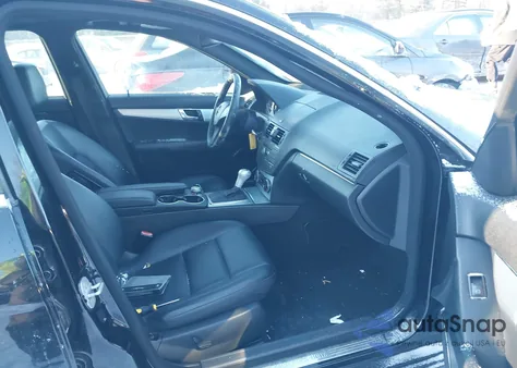 2008 Mercedes-Benz C 300 Luxury 4Matic/Sport 4Matic from USA, damaged, VIN WDDGF81X68F079177